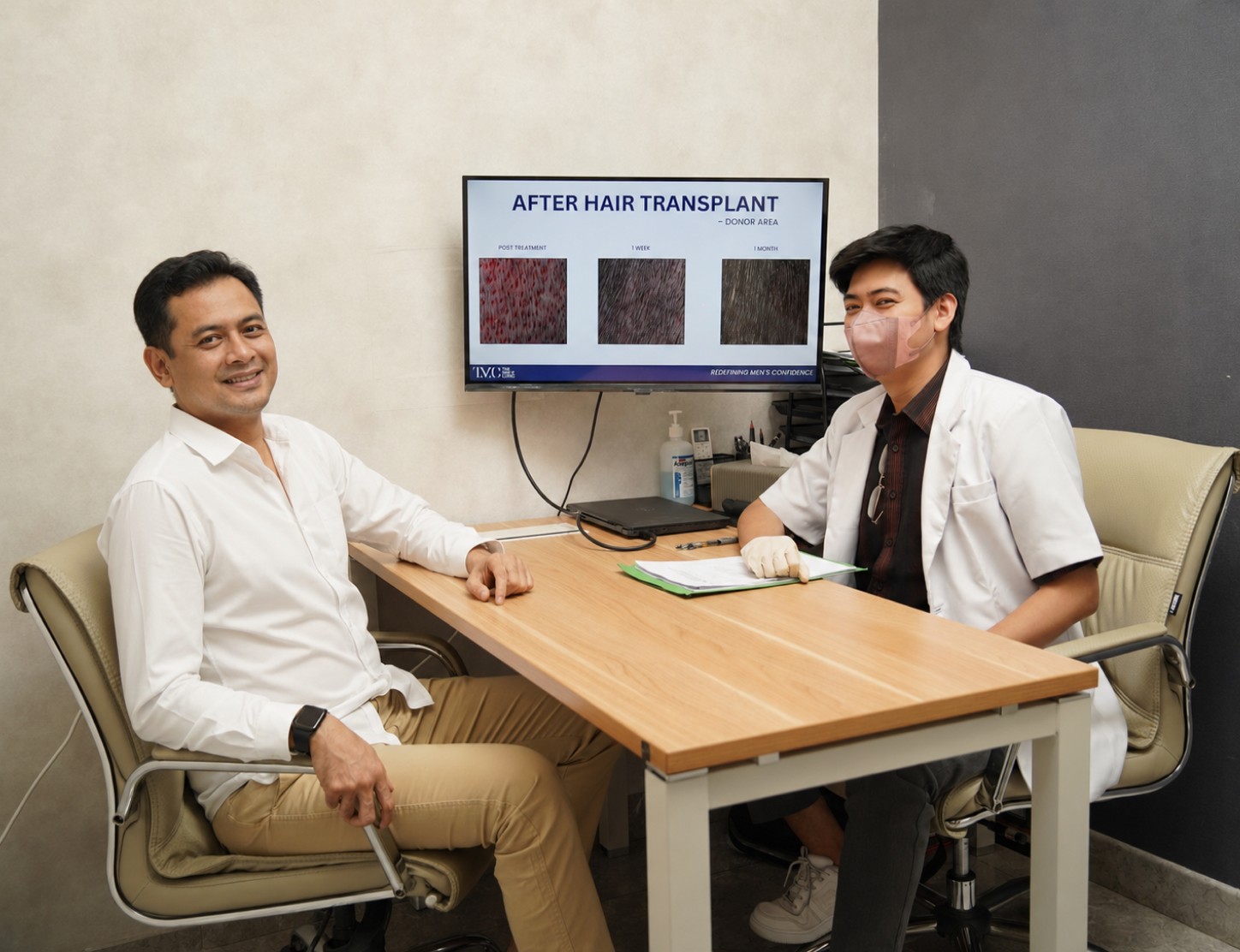 Konsultasi pasien The Men's Clinic
